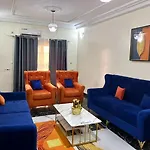 Large 3 Bedroom Apartment