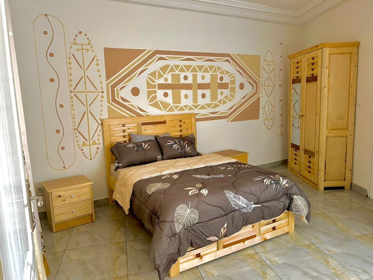 Large 3 Bedroom Appartement *