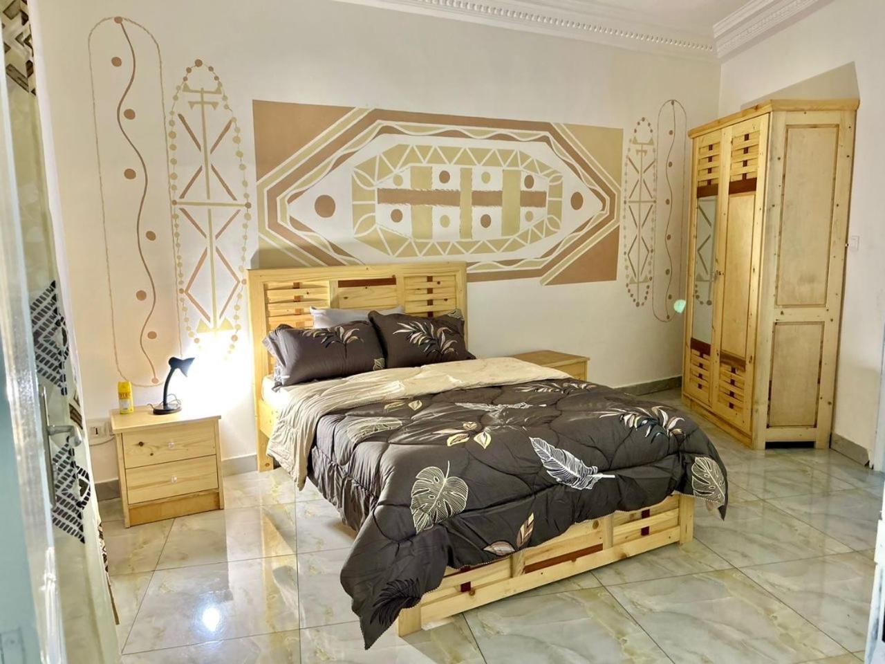 Large 3 Bedroom * Dakar
