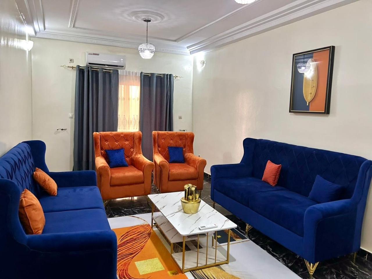 Large 3 Bedroom Appartement Dakar