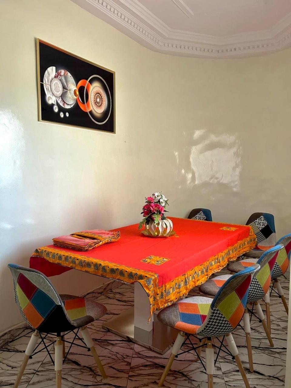 Large 3 Bedroom Appartement